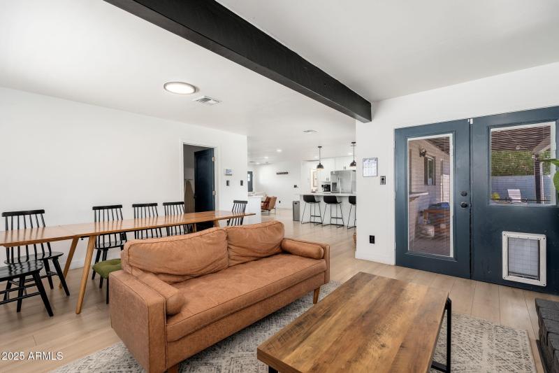 2811 W Rosewood Dr - 14