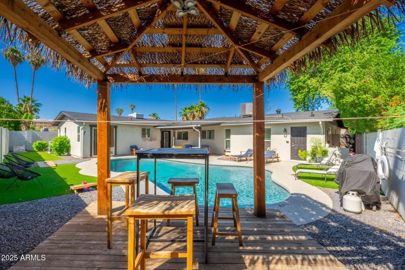 2811 W Rosewood Dr - 37