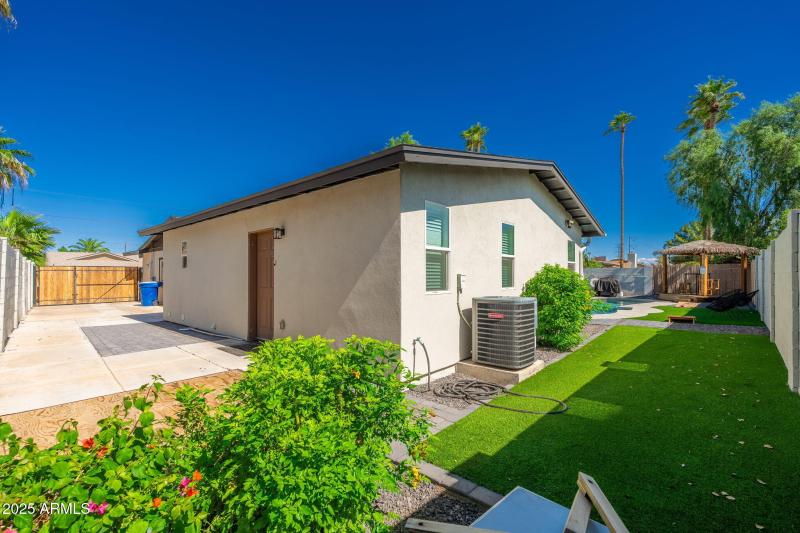 2811 W Rosewood Dr - 42