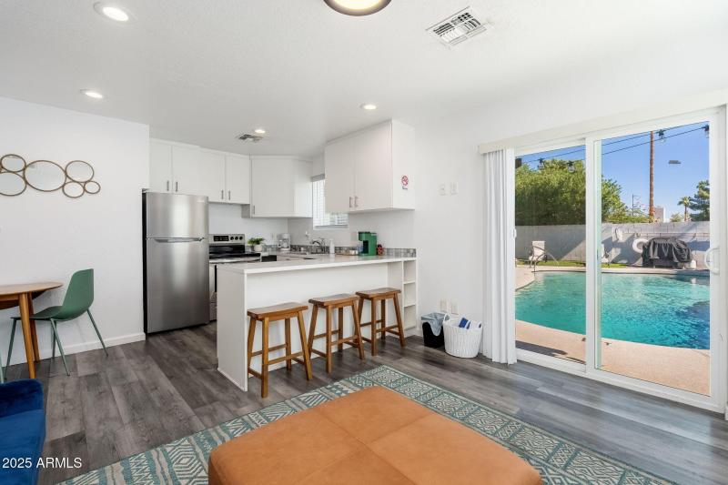 2811 W Rosewood Dr - 46