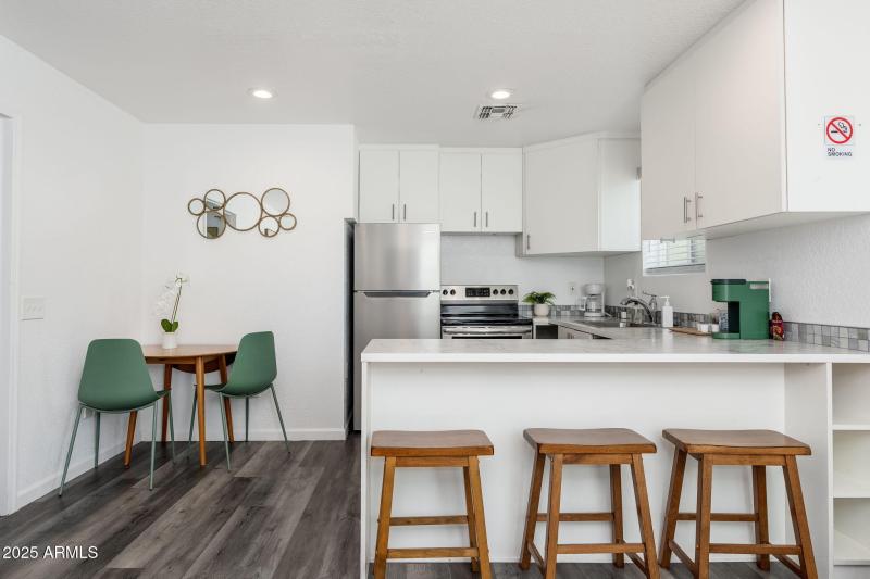 2811 W Rosewood Dr - 48