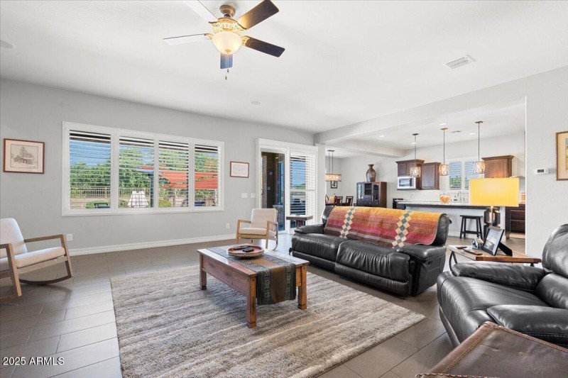 15-Palm St Mesa Photo_14