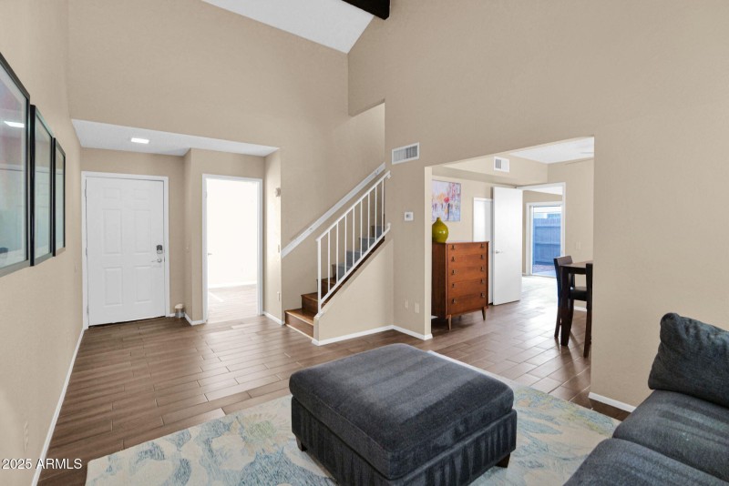 y6-web-or-mls-P1326888