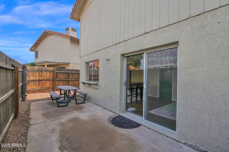 y30-web-or-mls-P1326924