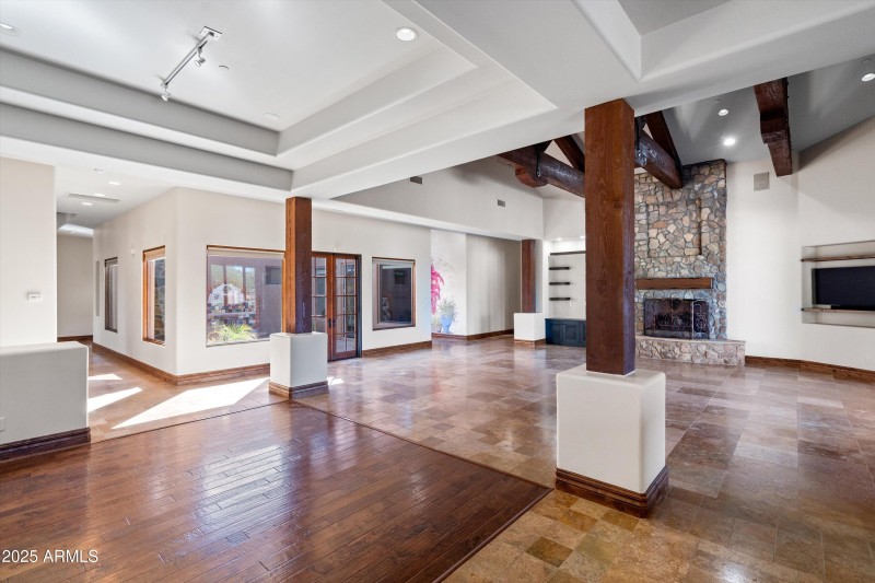 035-Bar Area to Living Room and Atrium