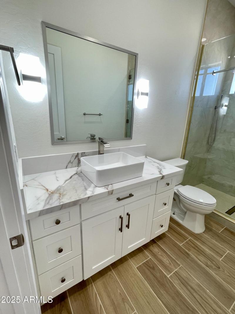 Bedroom 4 en Suite Bathroom