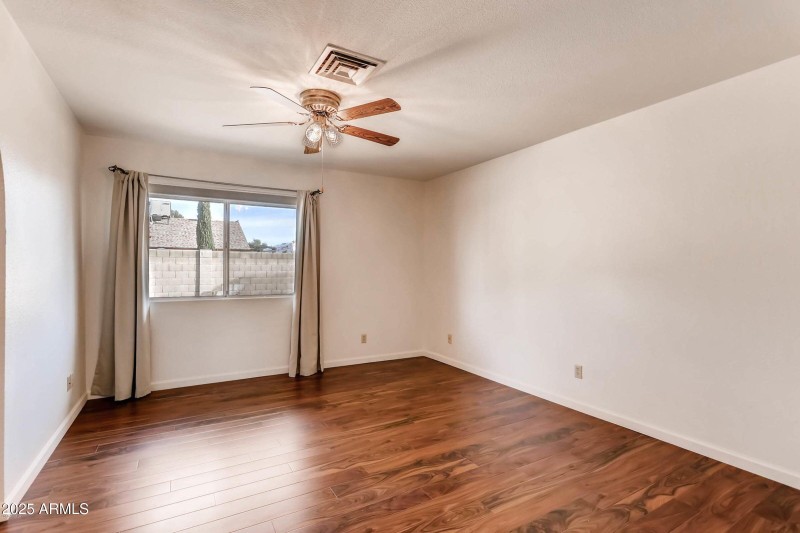 20180308221317568557000000-o