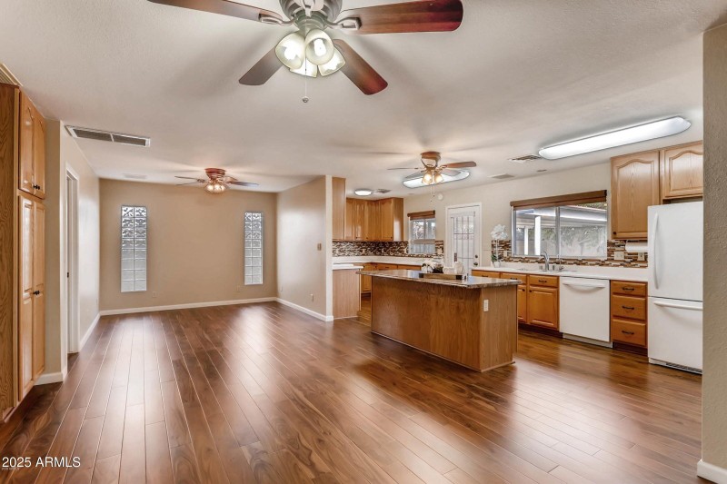 20180308221311871049000000-o