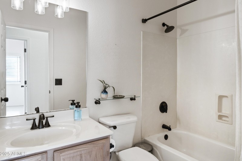 1140 S Rockwell St-18