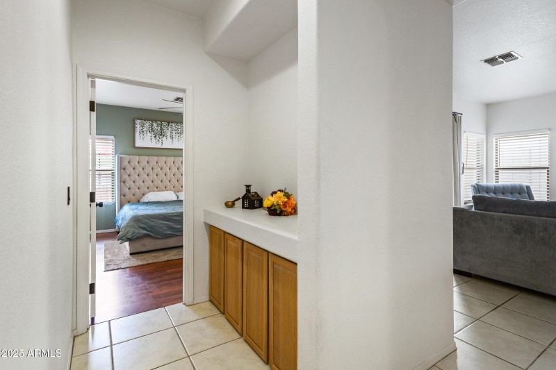 1140 S Rockwell St-19