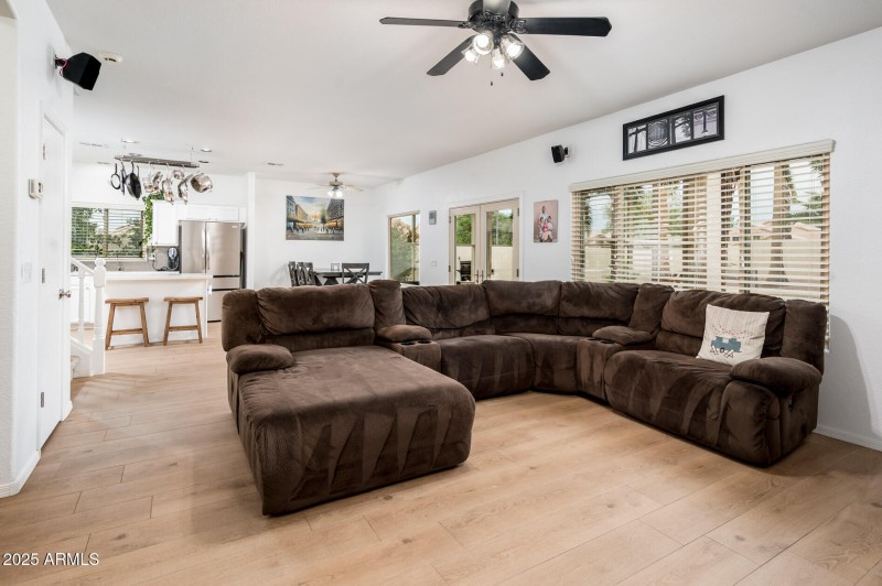 1648 E Palomino Dr - MLS-10