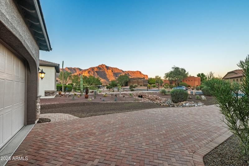 4126-S-Last-Chance-Trail-2