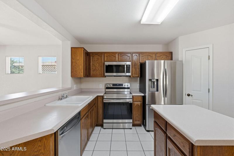 22-web-or-mls-Candlewood-22