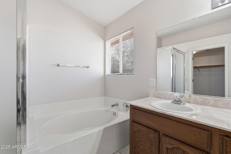 32-web-or-mls-Candlewood-32