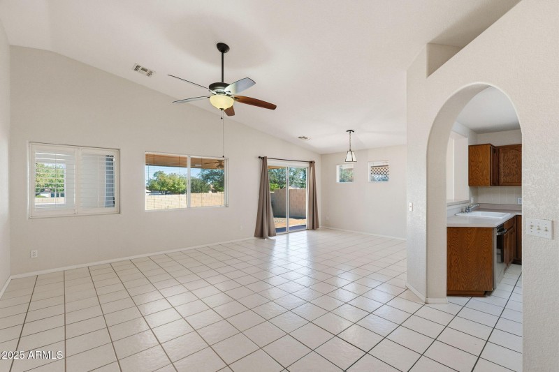 7-web-or-mls-Candlewood-7