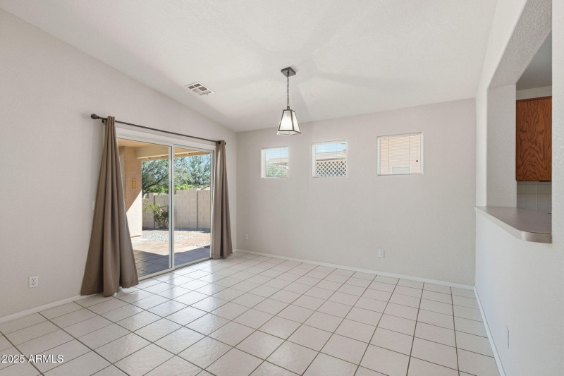 13-web-or-mls-Candlewood-13