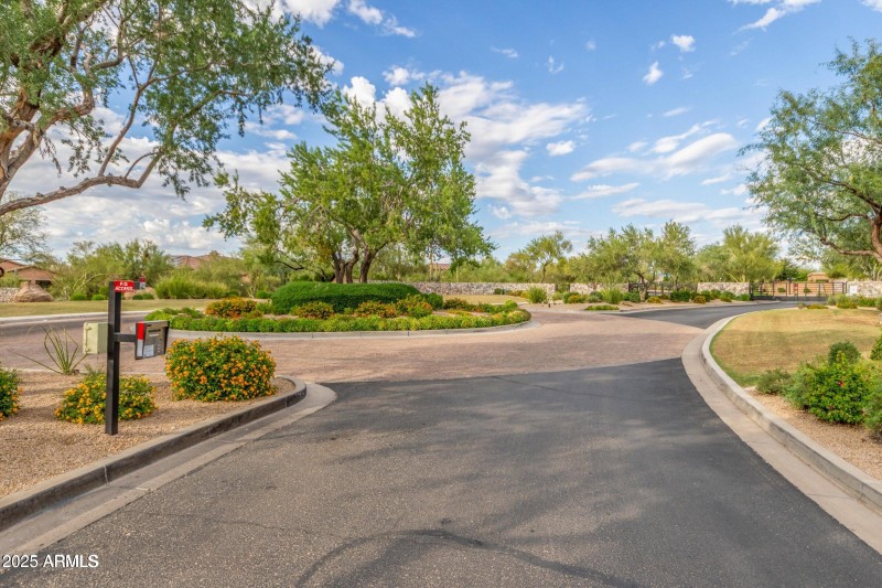 20251010035338287045000000-o