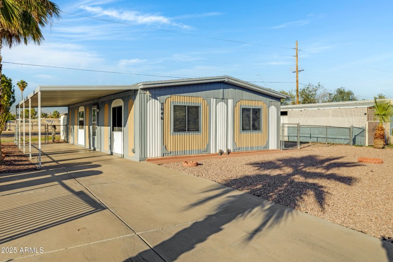 7646 E Gale Ave-2