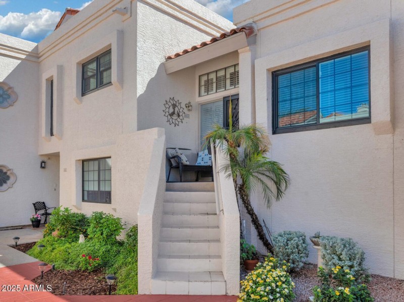 7800 E Lincoln Dr-large-002-003-TOD9776-