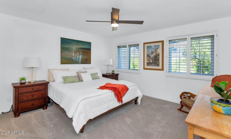 7800 E Lincoln Dr-large-014-005-TOD9782-