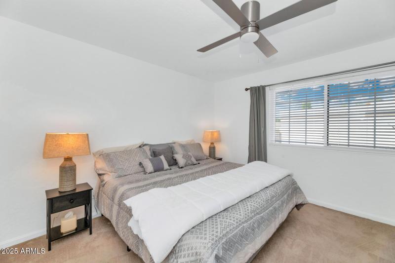 7800 E Lincoln Dr-large-017-023-TOD9778-