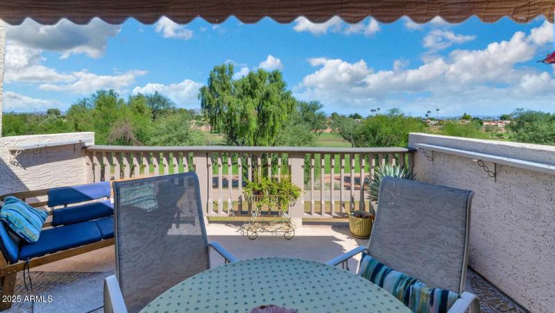 7800 E Lincoln Dr-large-022-006-TOD9809-