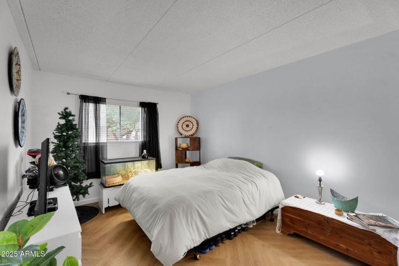 Tranquil Guest Bedroom