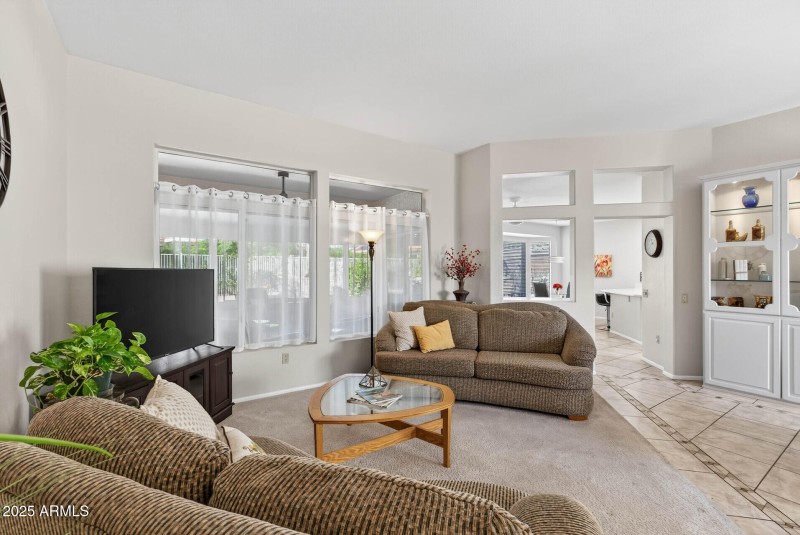 12_22010_N_Mirage12_mls