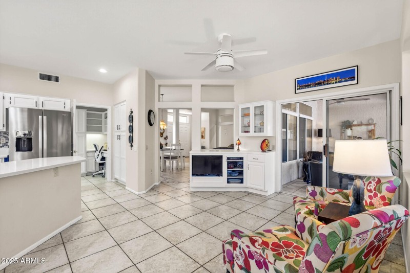 20_22010_N_Mirage20_mls