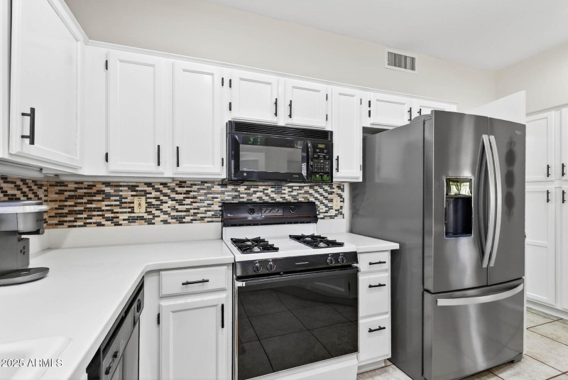 25_22010_N_Mirage25_mls