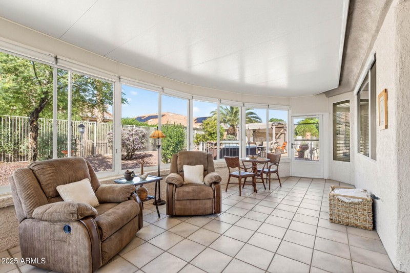 32_22010_N_Mirage32_mls