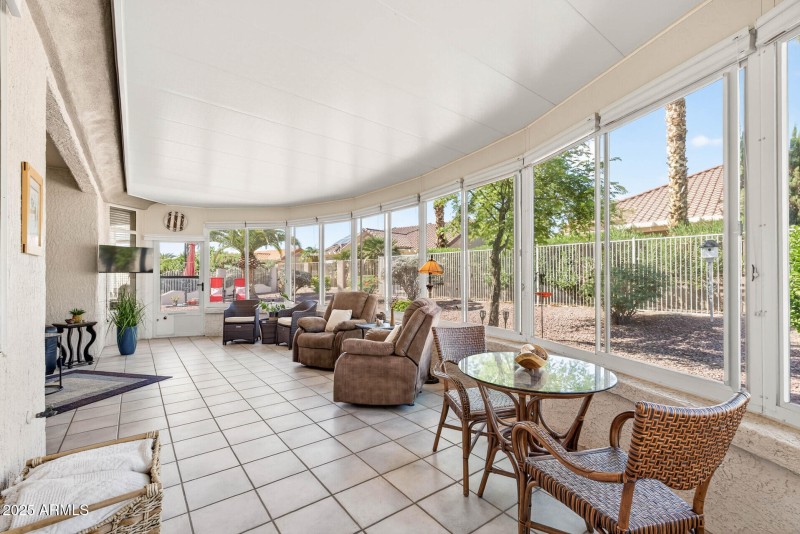 33_22010_N_Mirage33_mls