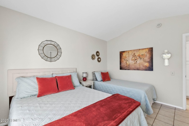 35_22010_N_Mirage35_mls