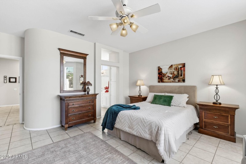 40_22010_N_Mirage40_mls