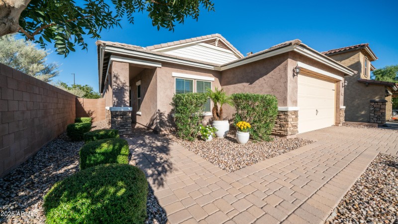 2358 E Runaway Bay Pl Exterior Photos-6