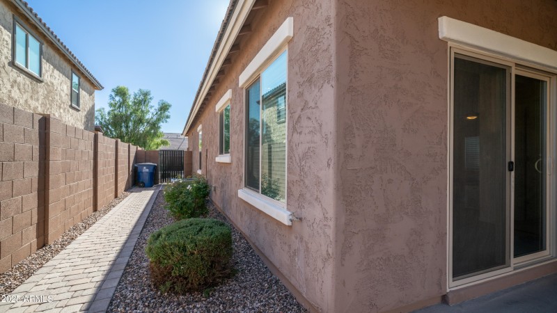 2358 E Runaway Bay Pl Exterior Photos-45