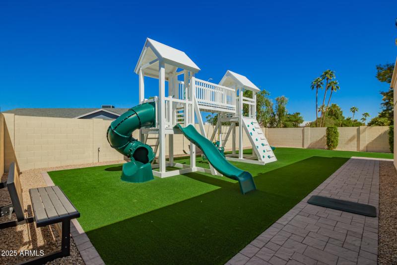 High-end Play Set Included!