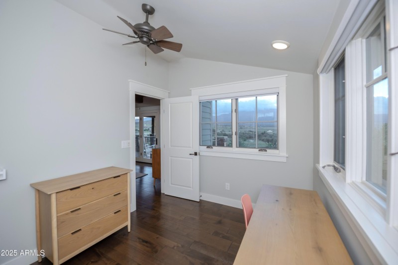 Den-Nursery off Master