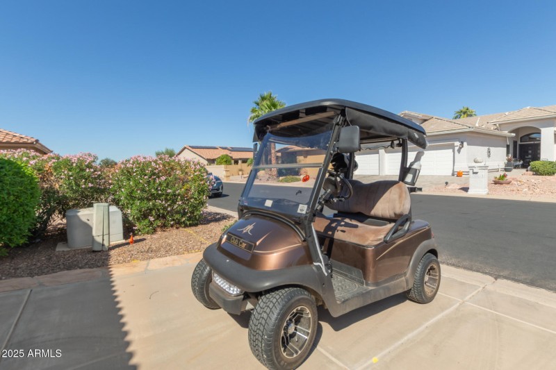 05 Golf Cart