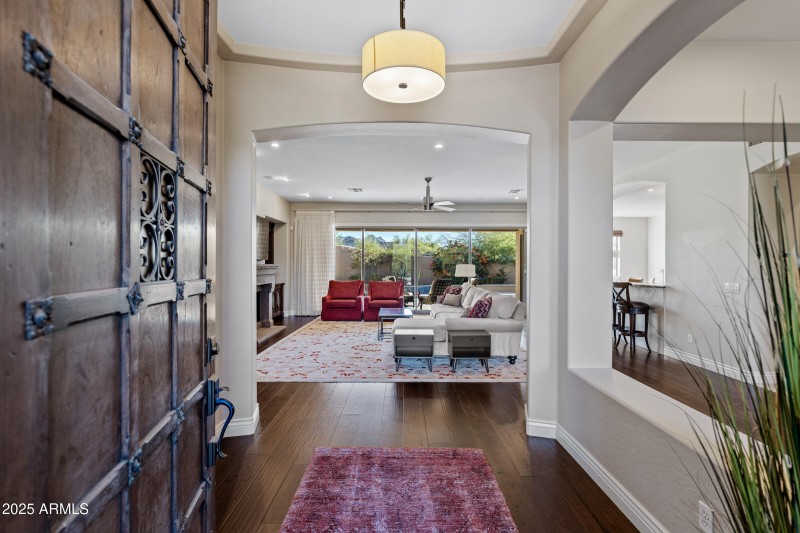 11433 E Cavedale Dr-4