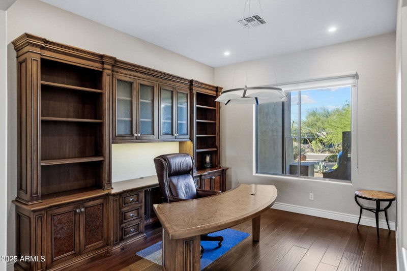 11433 E Cavedale Dr-9