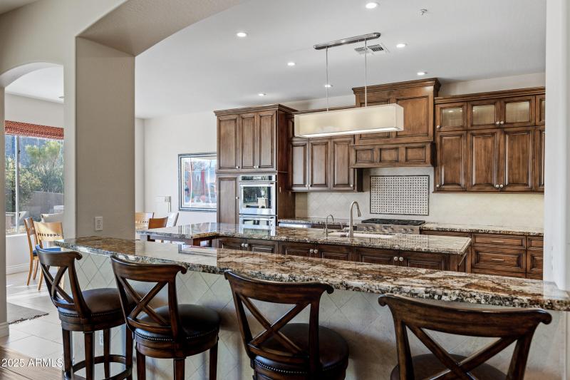 11433 E Cavedale Dr-10