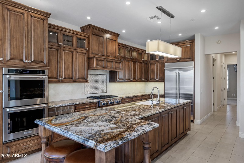 11433 E Cavedale Dr-11