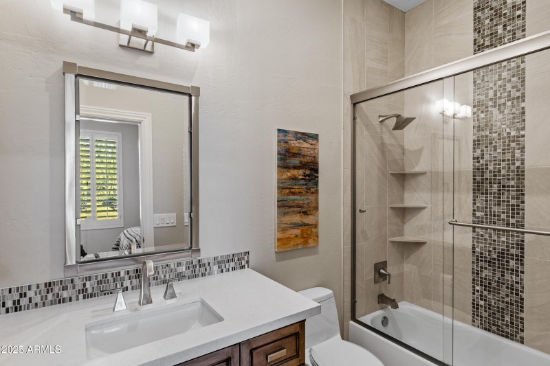 11433 E Cavedale Dr-20