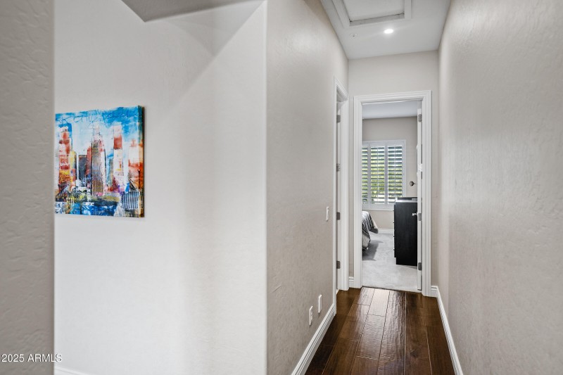 11433 E Cavedale Dr-22