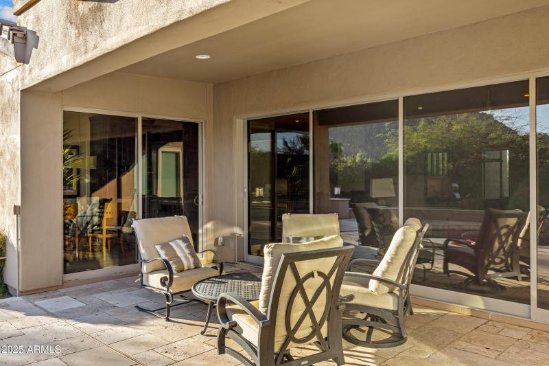 11433 E Cavedale Dr-39