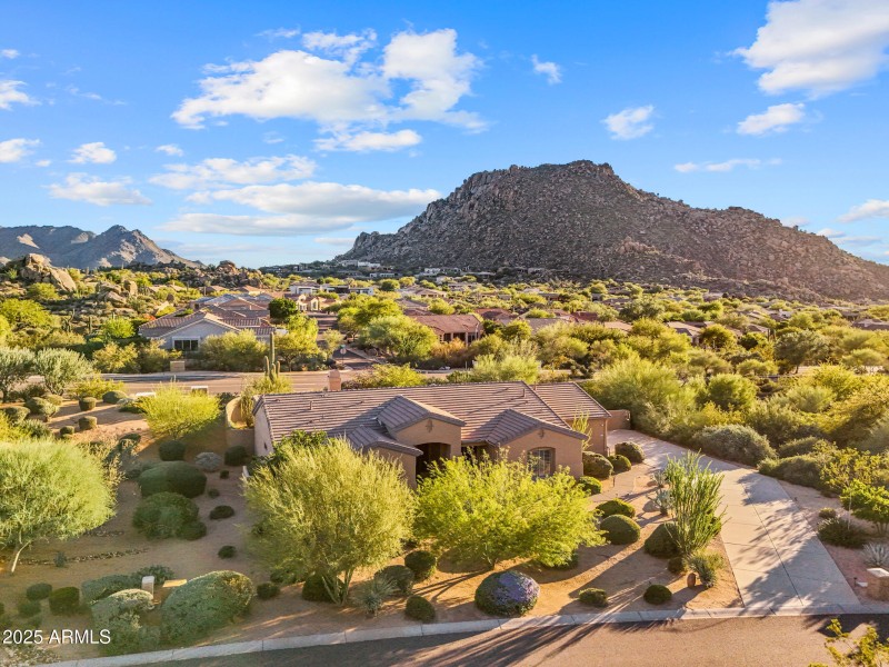 11433 E Cavedale Dr-41