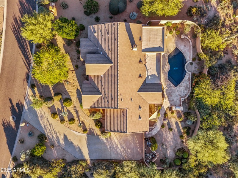 11433 E Cavedale Dr-45