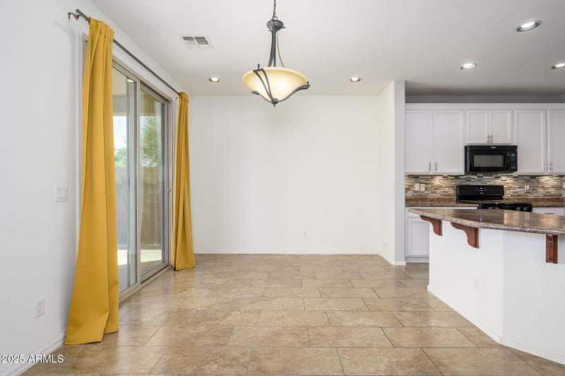 3-web-or-mls-Molly-11