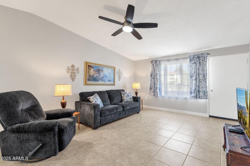 7-web-or-mls-345-w-montecito-ave